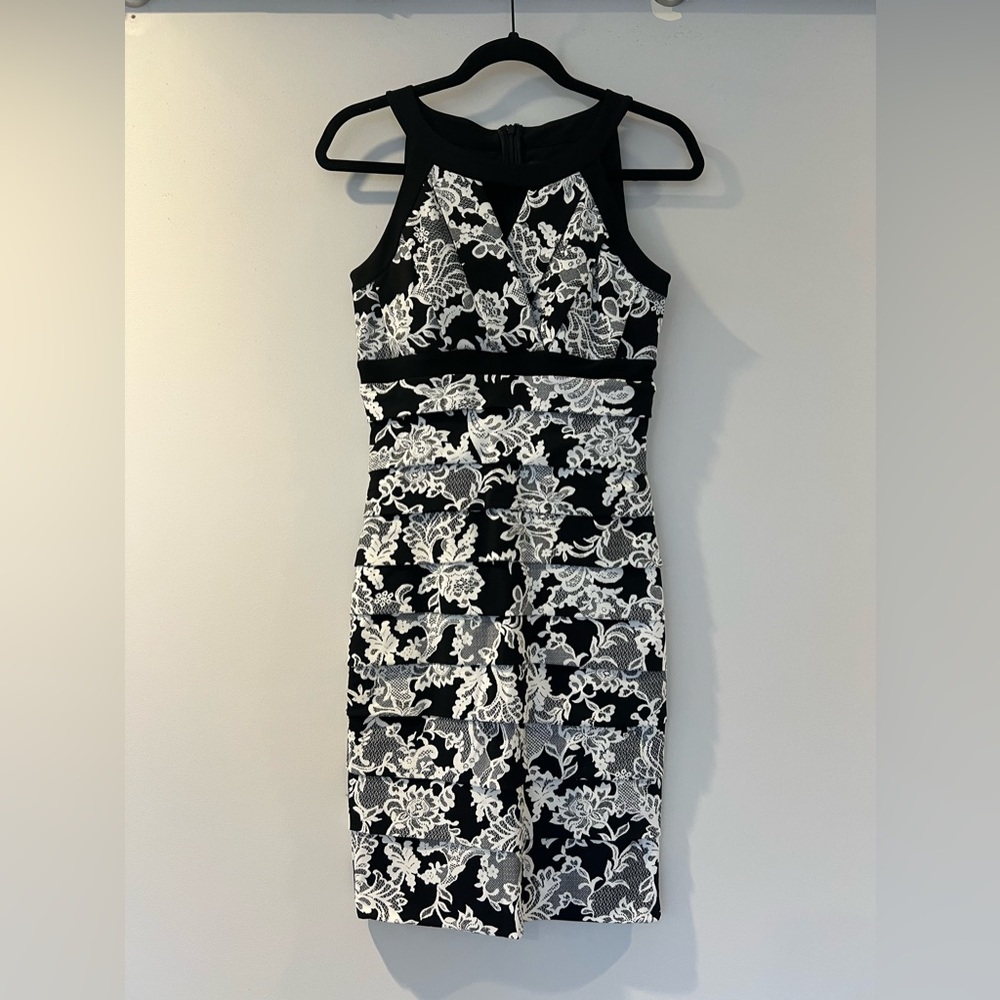 WHBM - instantly slimming dress - size 4